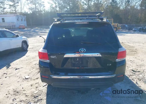 2012 Toyota Highlander Se V6 z USA, uszkodzony, nr VIN 5TDZK3EH5CS073402